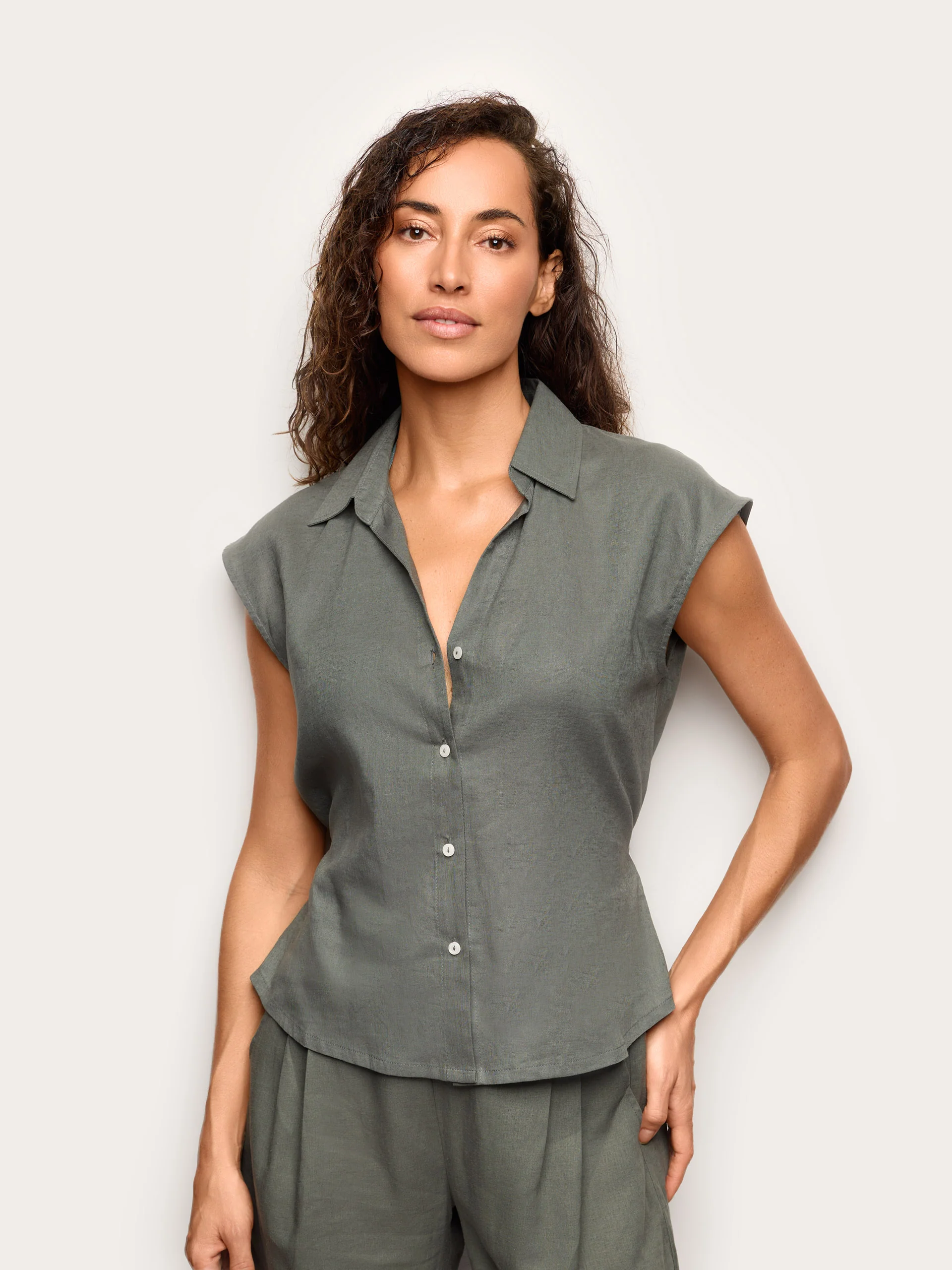 Blusa in Lino e Viscosa - Image 6