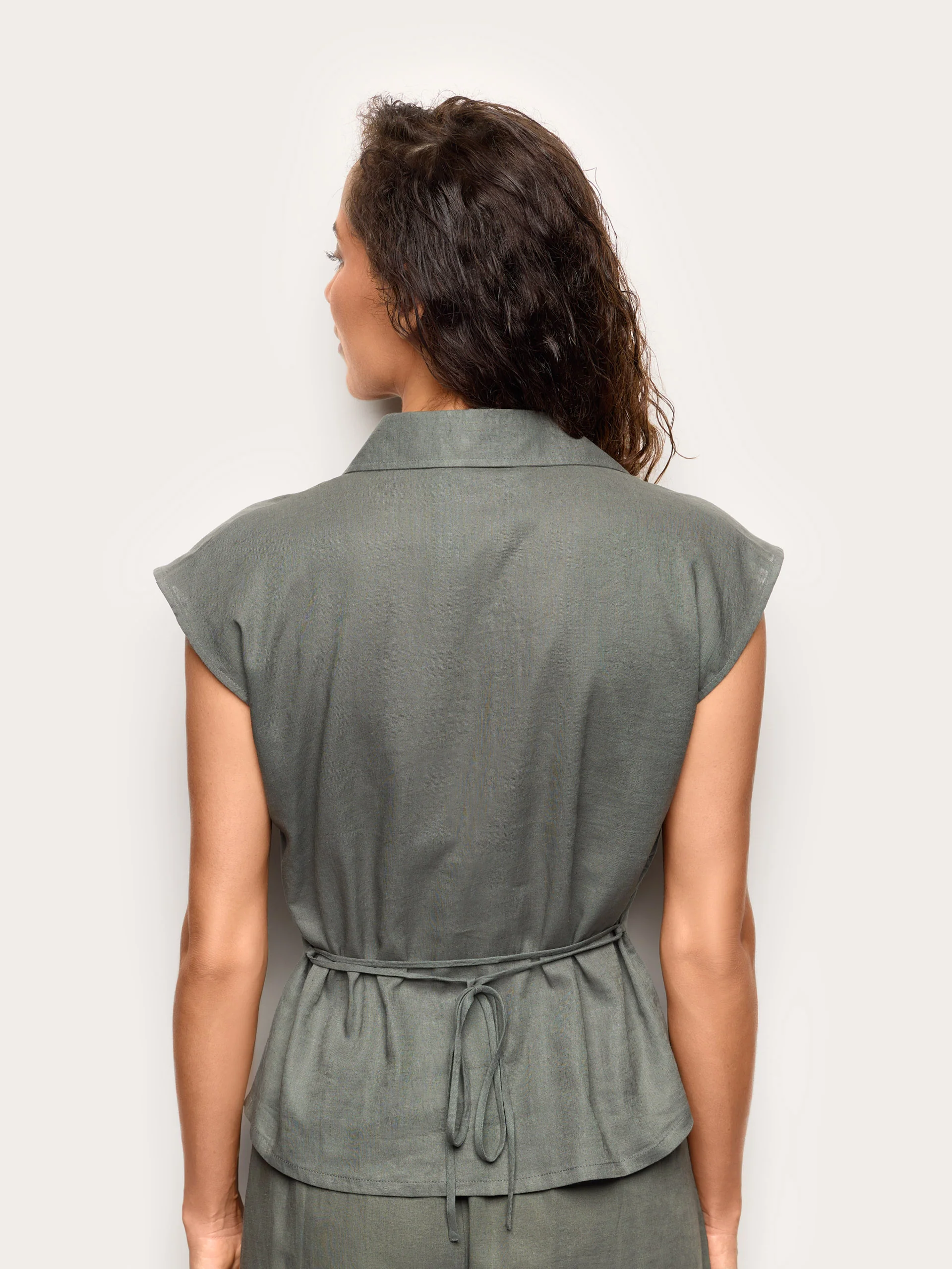 Blusa in Lino e Viscosa - Image 9