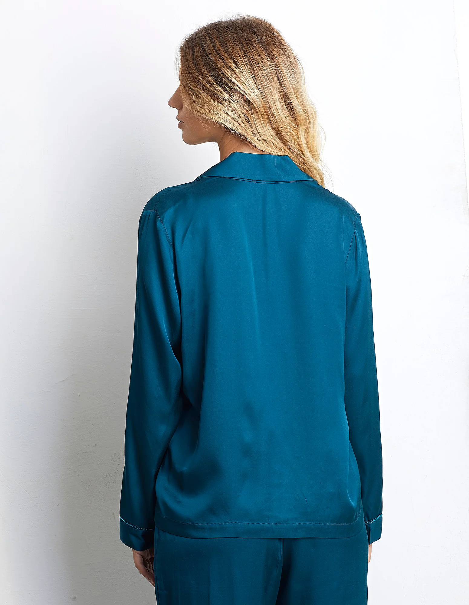 Camicia in raso di viscosa Emerald Touch - Image 3