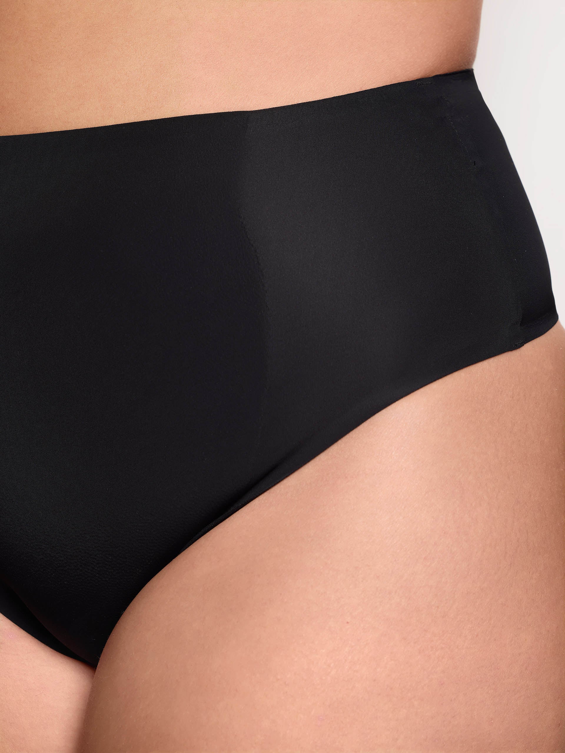 Culotte perizoma modellante light Superfine Shaping - Image 4