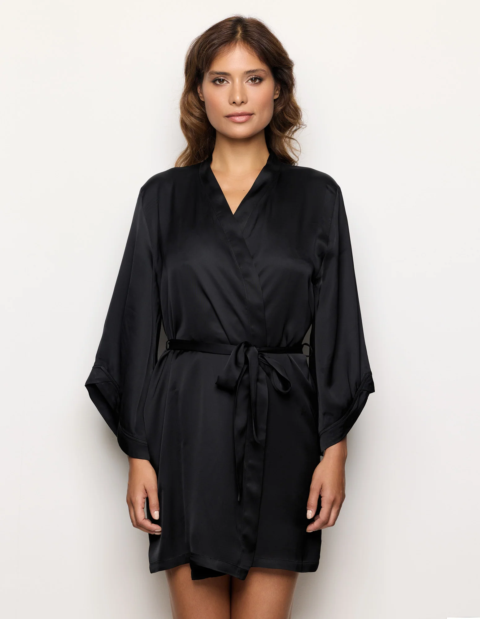 Kimono corto in raso di viscosa Satin Dream - Image 2