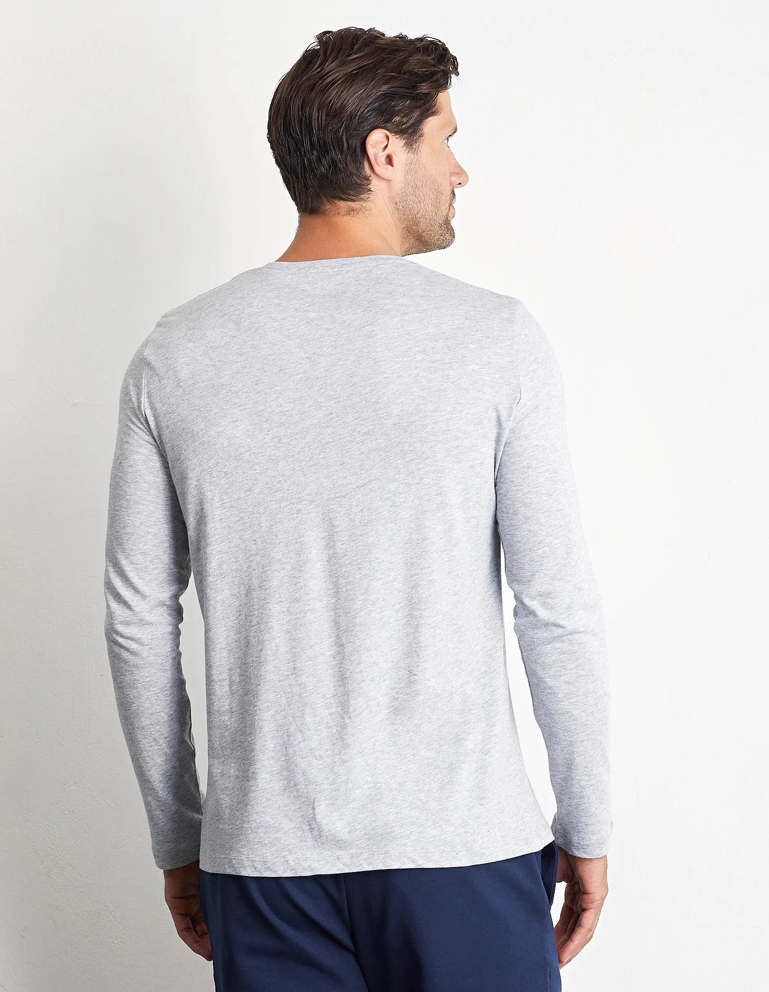 Maglia manica lunga girocollo con taschino in cotone Supima Luxury - Image 18