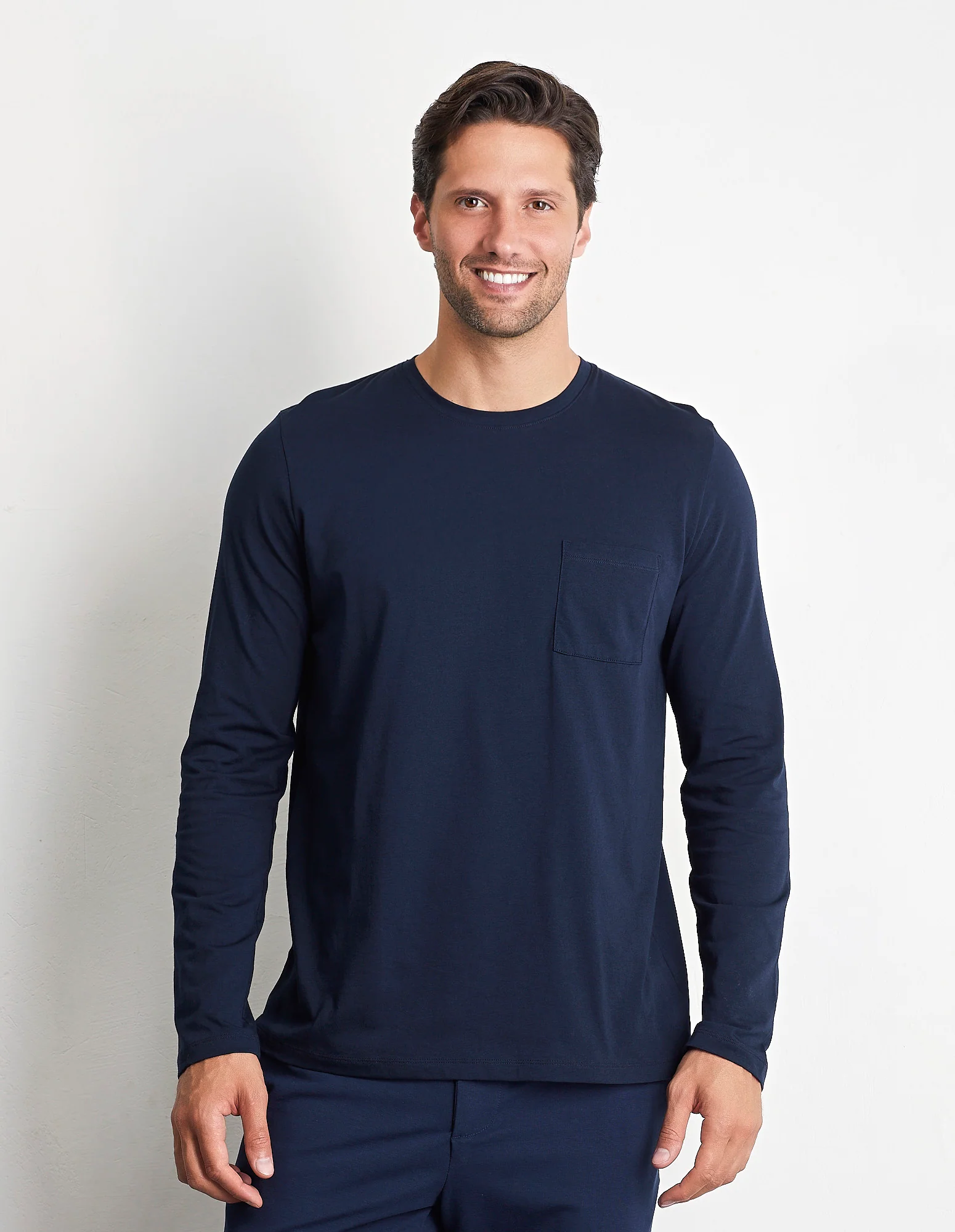 Maglia manica lunga girocollo con taschino in cotone Supima Luxury - Image 7