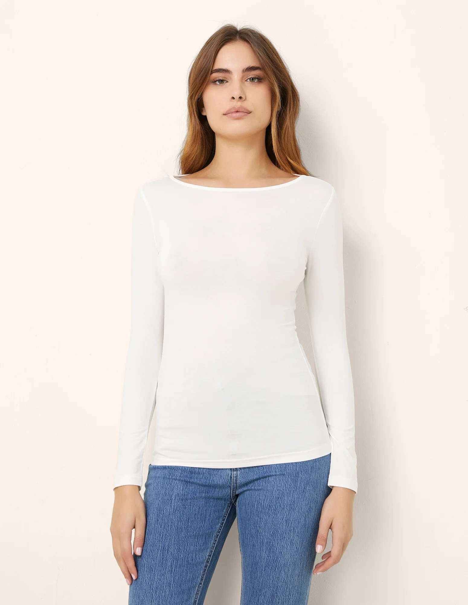 Maglia scollo a barchetta Basic in TENCEL™ Modal e Seta - Image 17