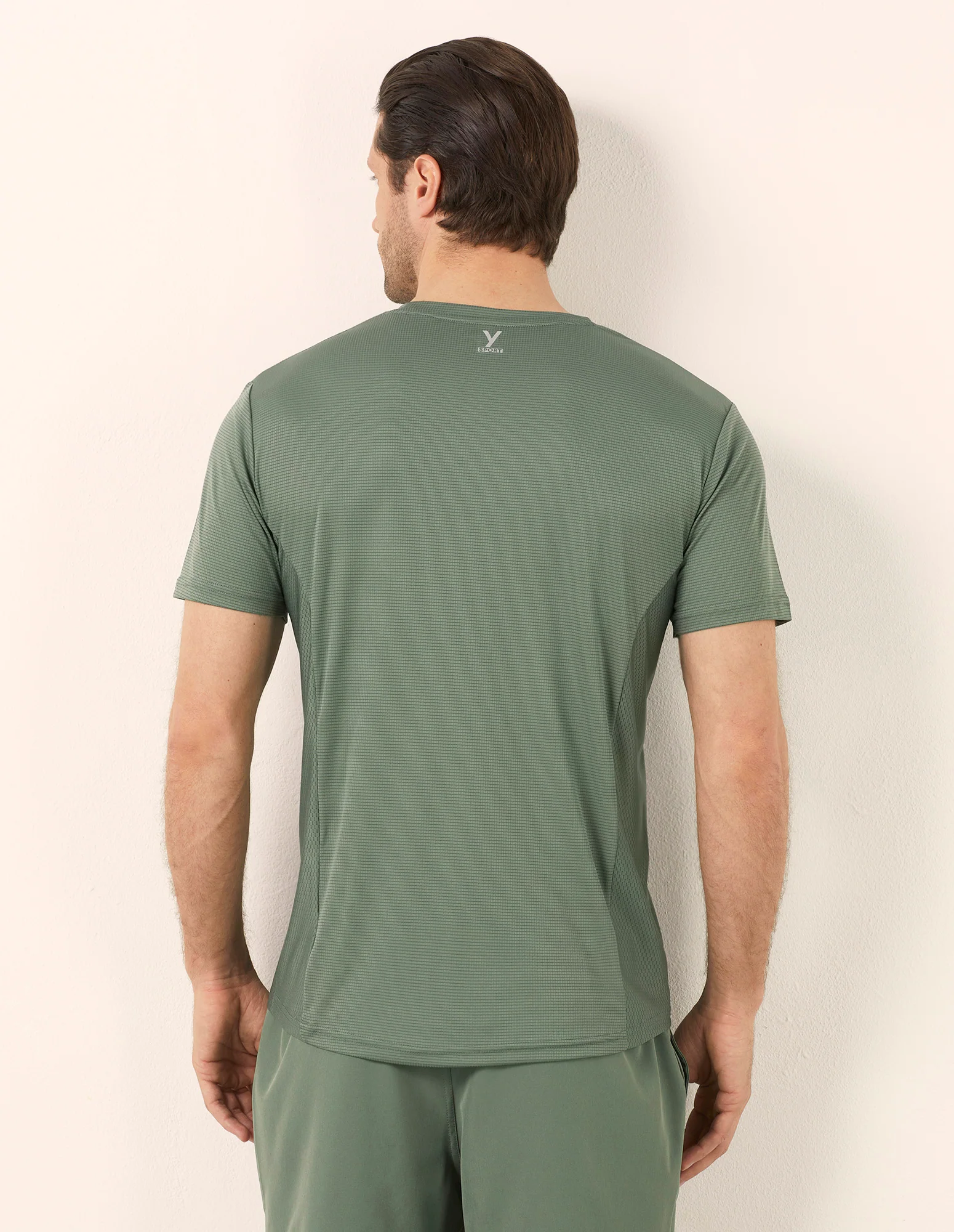 Maglia tecnica con logo Yamamay Sport - Image 8