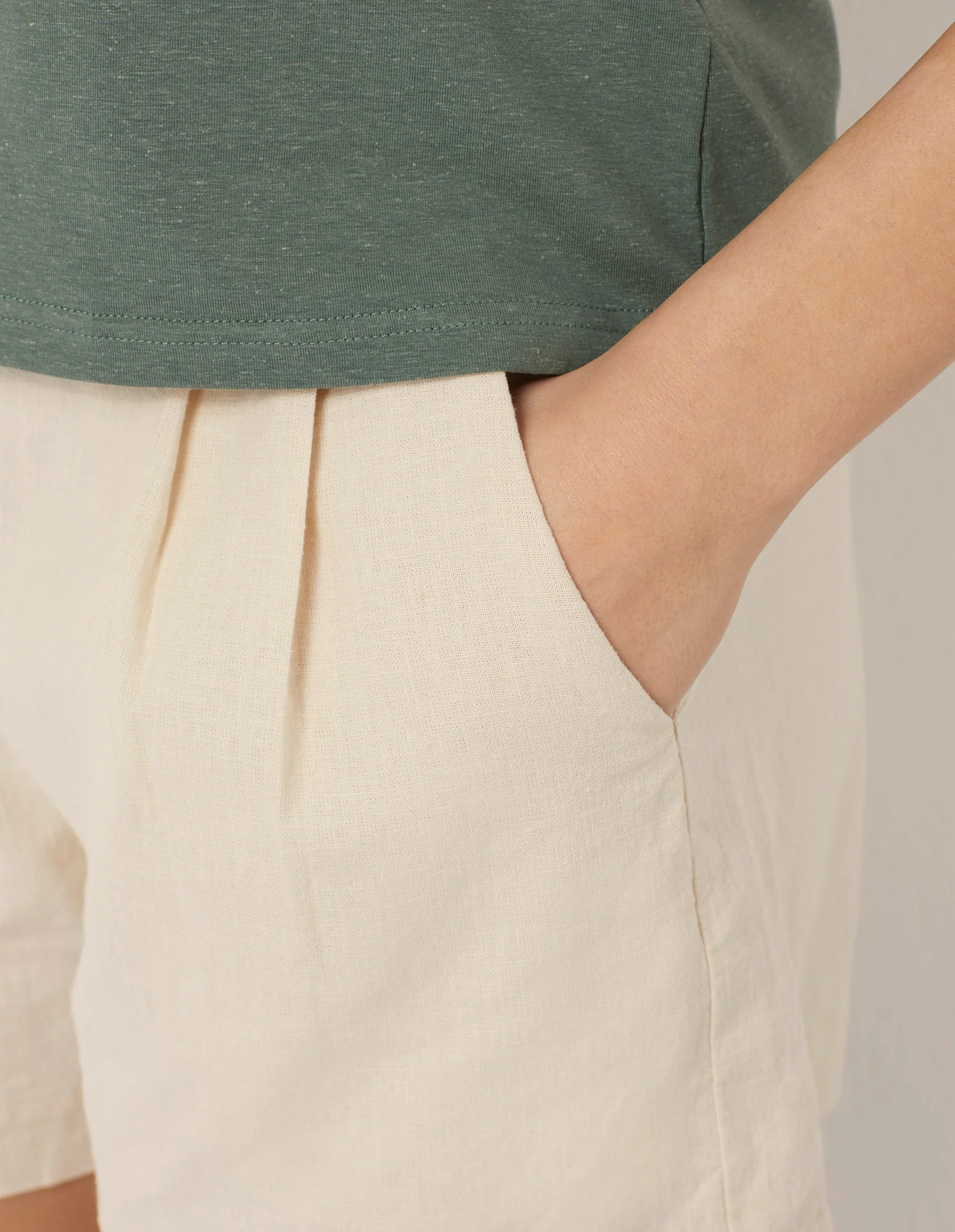Pantalone corto con pince Cotton Linen - Image 16