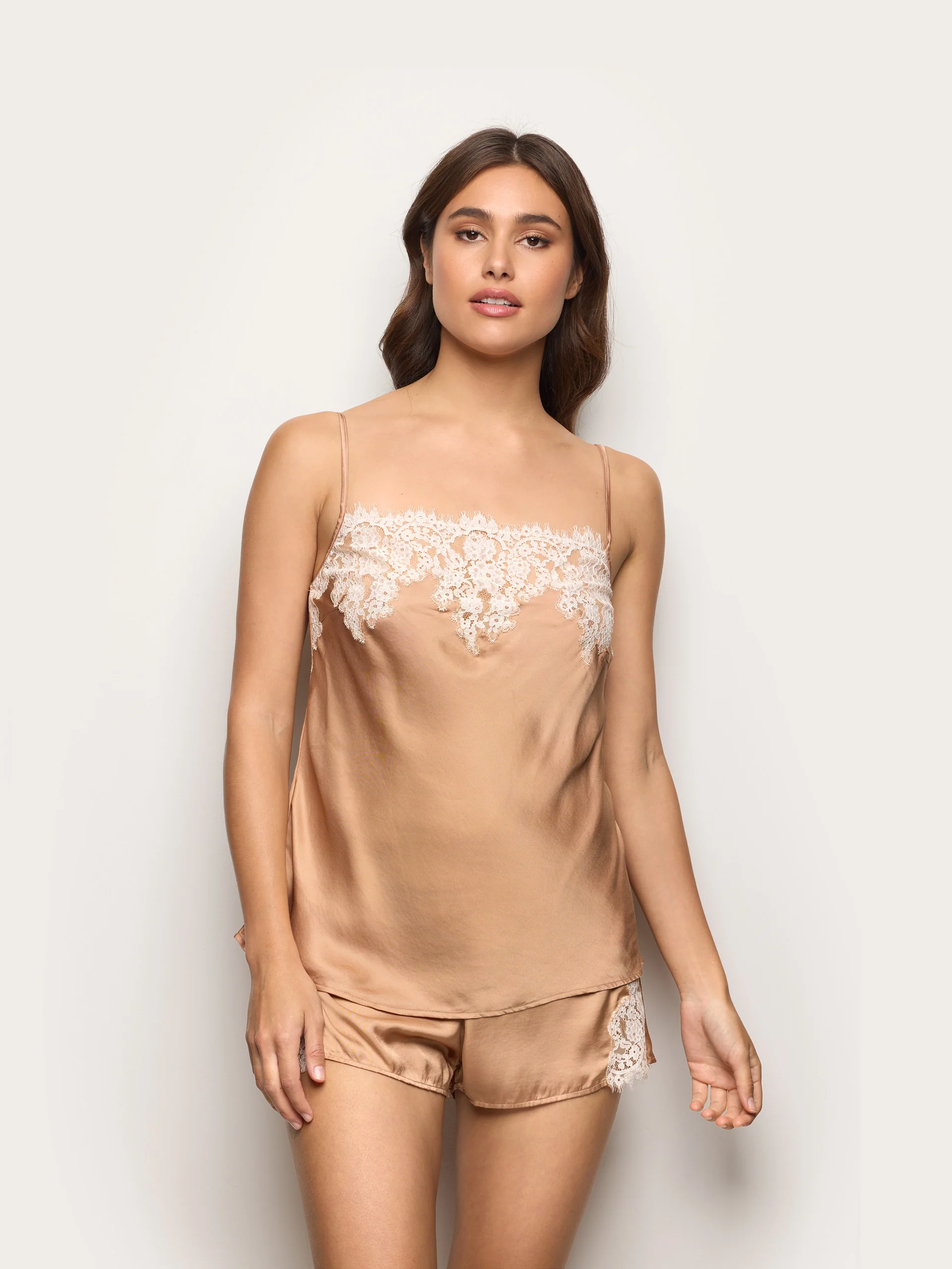 Set top e culotte in raso di viscosa e pizzo - Chantilly