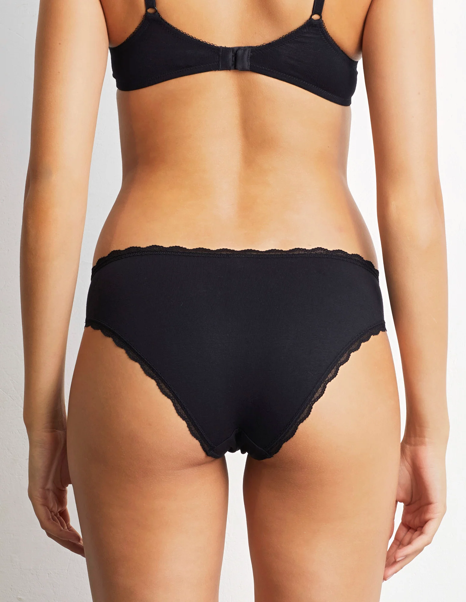 Slip - Vicky - Image 2