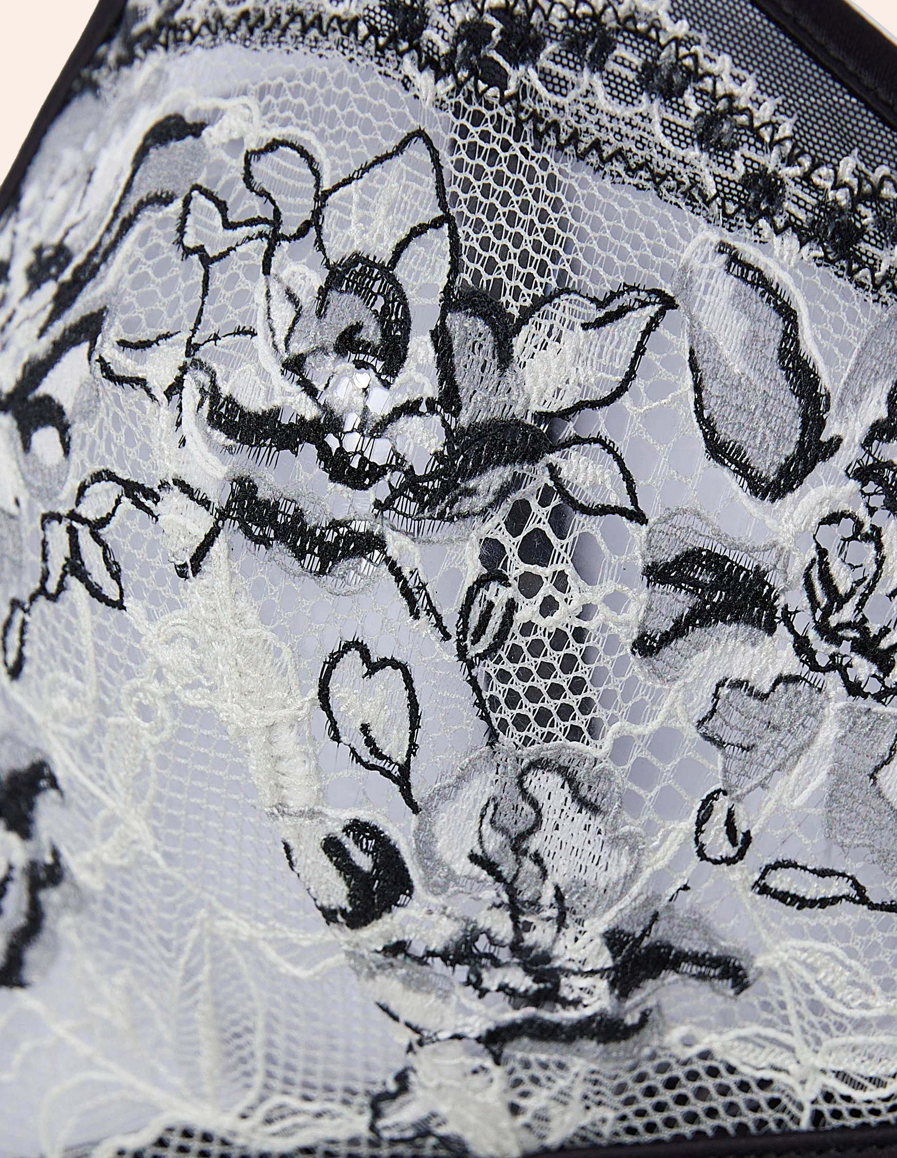 Triangolo senza imbottitura in tulle e pizzo Lola